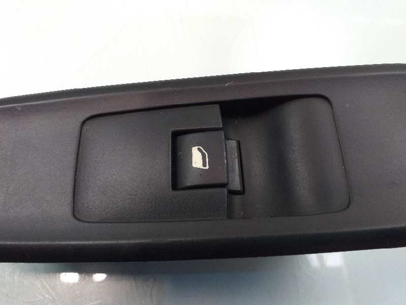 Recambio de mando elevalunas delantero derecho para citroën c8 2.0 hdi 160 exclusive referencia OEM IAM 14996430XT  