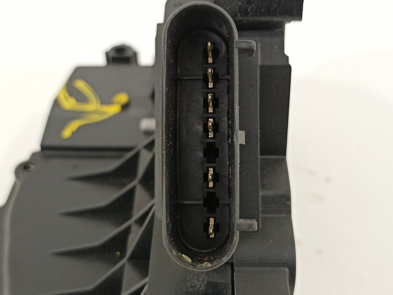 Recambio de cerradura puerta trasera derecha para ford c-max titanium referencia OEM IAM 4M5AR26412CB  