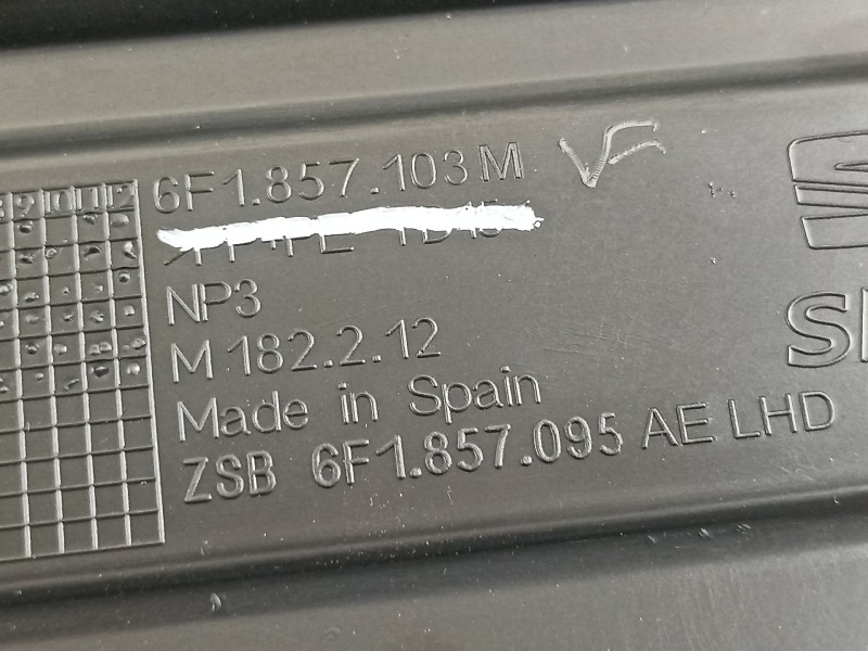 Recambio de guantera para seat arona xperience referencia OEM IAM 6F1857103M  