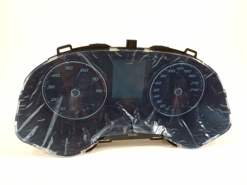 Recambio de cuadro instrumentos para seat arona xperience referencia OEM IAM 6F0920740D  