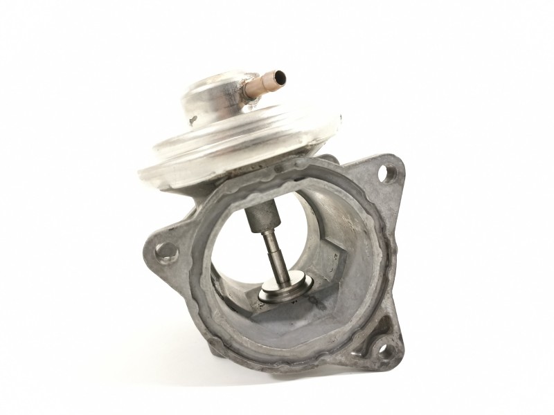 Recambio de valvula egr para audi a3 (8p) 2.0 tdi ambiente referencia OEM IAM 038131501AN 038129637D 