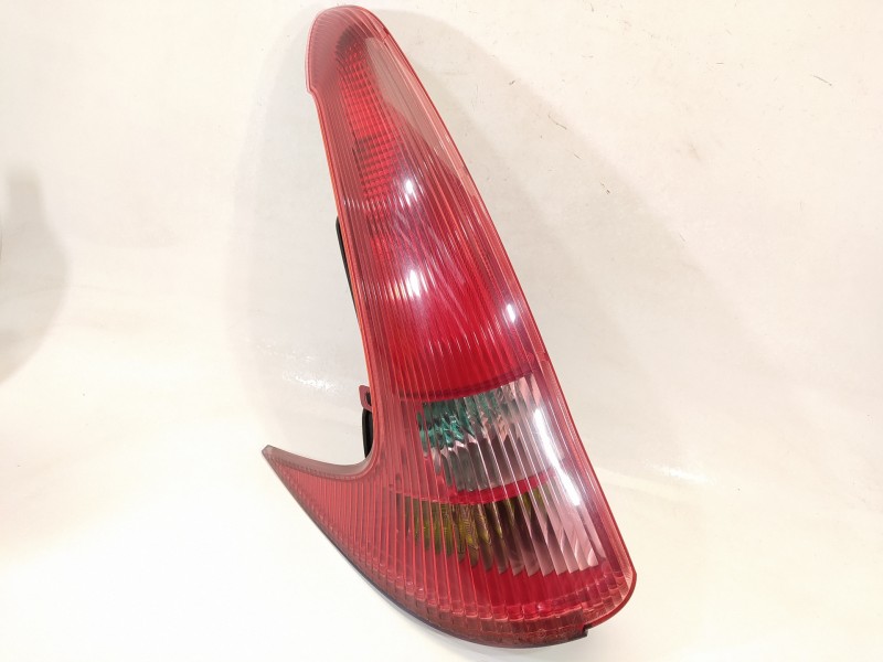Recambio de piloto trasero izquierdo para peugeot 206 sw x-line referencia OEM IAM 9641540677  