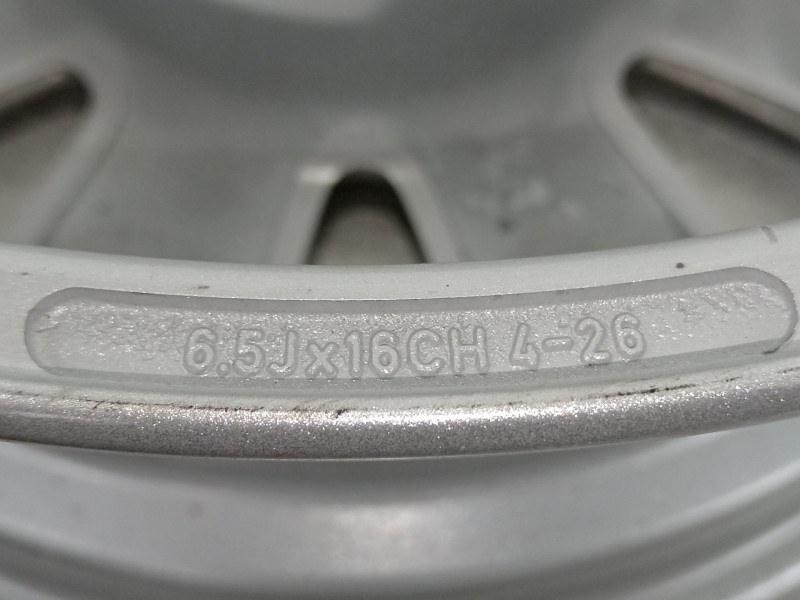 Recambio de llanta para citroën c5 berlina exclusive referencia OEM IAM 6.5JX16CH4-26  
