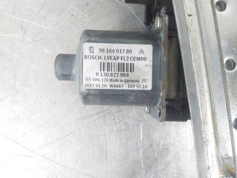 Recambio de elevalunas delantero izquierdo para peugeot 208 access referencia OEM IAM 9816402180 9816401780 0130822969