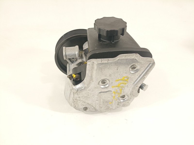 Recambio de bomba direccion para mercedes-benz clase c (w203) berlina 1.8 cat referencia OEM IAM A0034664101  
