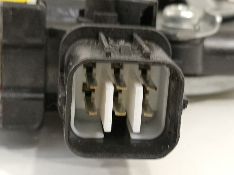 Recambio de elevalunas delantero izquierdo para citroën c-crosser xtr referencia OEM IAM 5713A085  