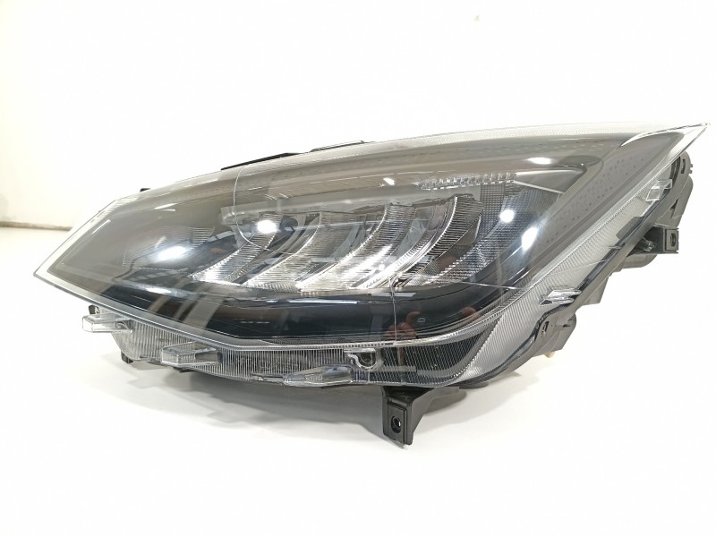 Recambio de faro izquierdo para seat arona xperience referencia OEM IAM 6F1941005E  