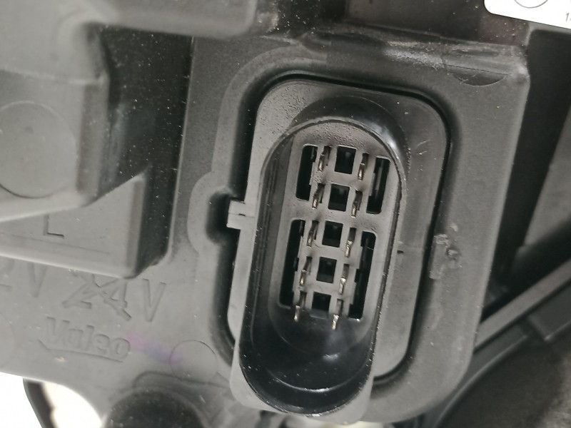 Recambio de faro izquierdo para seat arona xperience referencia OEM IAM 6F1941005E  