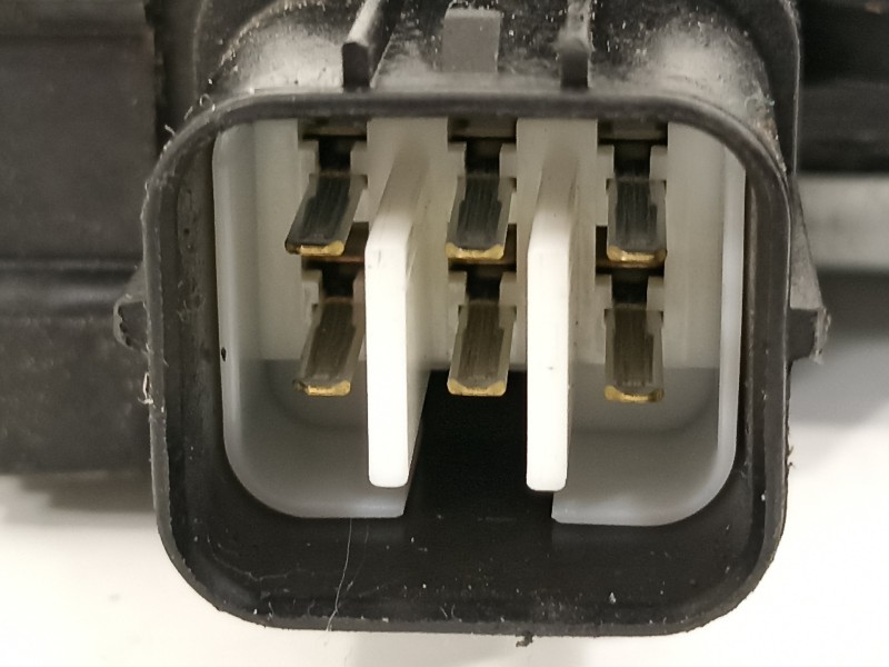 Recambio de elevalunas trasero derecho para citroën c-crosser xtr referencia OEM IAM 5713A085  