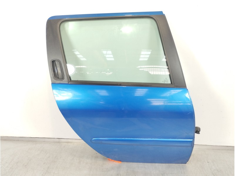Recambio de puerta trasera derecha para peugeot 206 sw x-line referencia OEM IAM 9008J4  