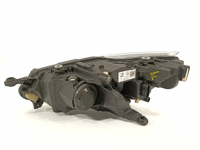 Recambio de faro derecho para seat arona xperience referencia OEM IAM 6F1941006E  