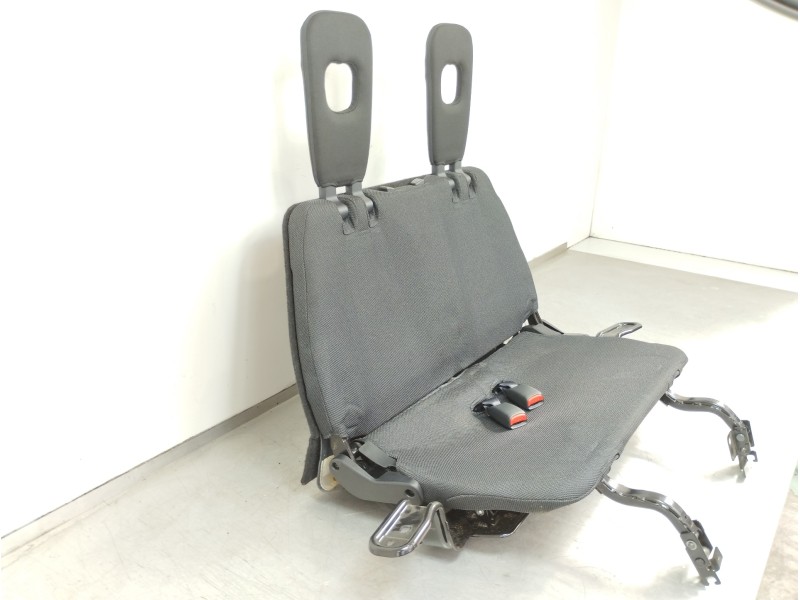 Recambio de asientos tercera fila para citroën c-crosser xtr referencia OEM IAM   