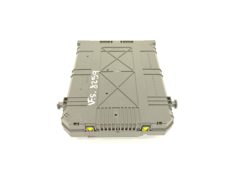 Recambio de caja reles / fusibles para peugeot 208 access referencia OEM IAM 9807531680 21416966 