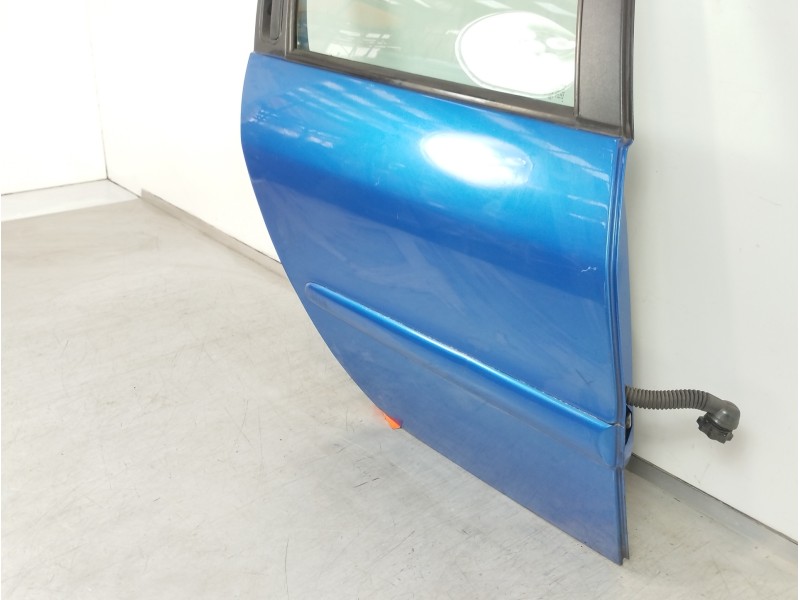 Recambio de puerta trasera derecha para peugeot 206 sw x-line referencia OEM IAM 9008J4  
