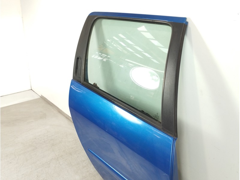 Recambio de puerta trasera derecha para peugeot 206 sw x-line referencia OEM IAM 9008J4  
