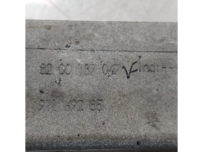 Recambio de rejilla delantera para nissan primastar (x83) combi 6 asientos batalla 2,78t referencia OEM IAM 8200137047  