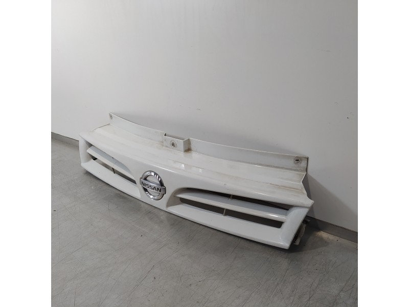 Recambio de rejilla delantera para nissan primastar (x83) combi 6 asientos batalla 2,78t referencia OEM IAM 8200137047  