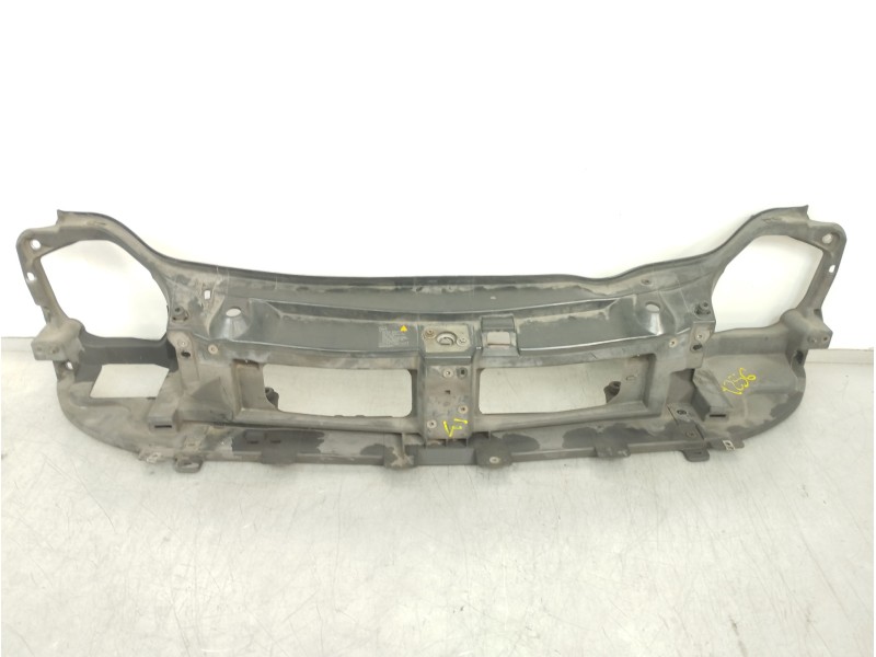 Recambio de panel frontal para nissan primastar (x83) combi 6 asientos batalla 2,78t referencia OEM IAM 8200162317 8200162318 82