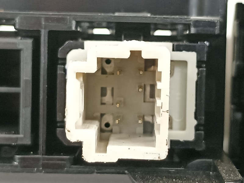 Recambio de mando multifuncion para nissan juke (f16) referencia OEM IAM 6LA0A  