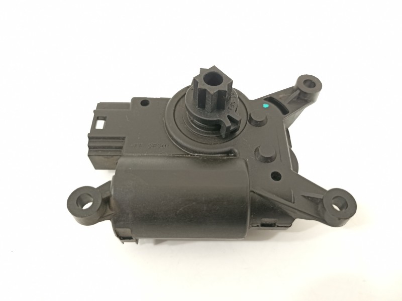 Recambio de motor apertura trampillas climatizador para volkswagen touran (1t3) advance referencia OEM IAM 5Q0907511L  
