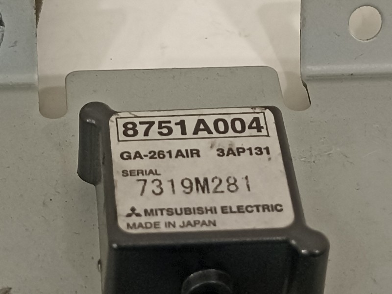 Recambio de antena para citroën c-crosser xtr referencia OEM IAM 8751A004  