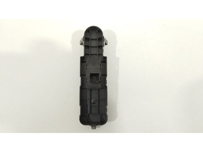 Recambio de mando elevalunas delantero derecho para citroën c5 station wagon millenium referencia OEM IAM 96661102XT 53269815 