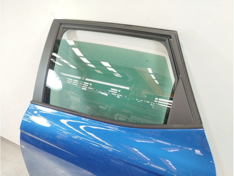 Recambio de puerta trasera izquierda para seat arona xperience referencia OEM IAM 6F9833311B  