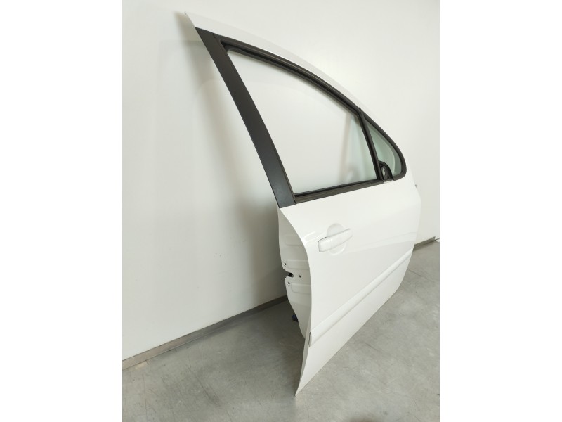Recambio de puerta delantera derecha para peugeot 307 berlina (s2) 1.6 16v hdi referencia OEM IAM   