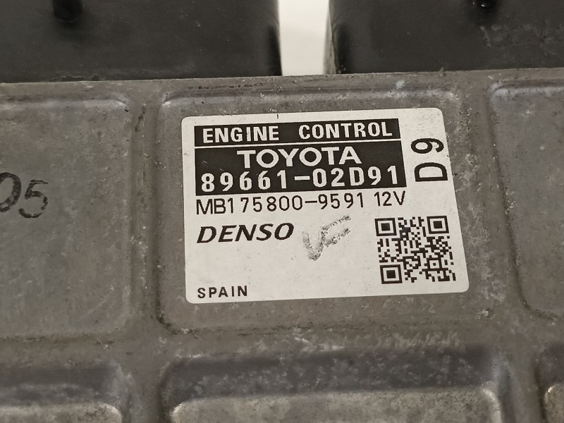 Recambio de centralita motor uce para toyota auris luna referencia OEM IAM 8966102D91  