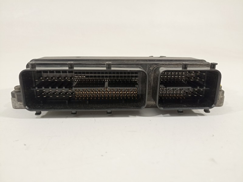 Recambio de centralita motor uce para toyota auris luna referencia OEM IAM 8966102D91  