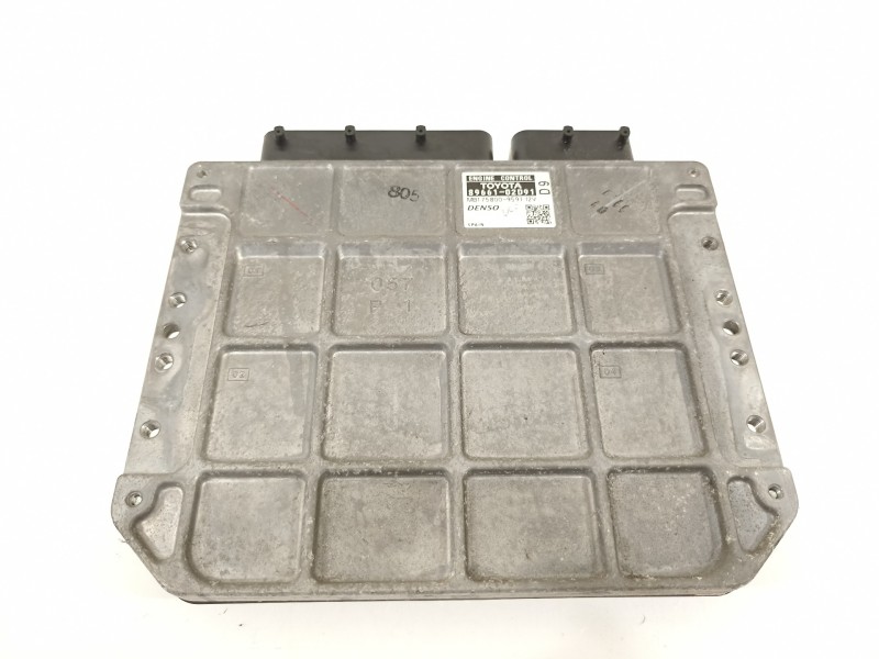 Recambio de centralita motor uce para toyota auris luna referencia OEM IAM 8966102D91  