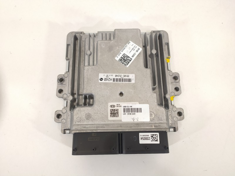 Recambio de centralita motor uce para kia ceed business referencia OEM IAM 391002U206 391012U240 391982U201