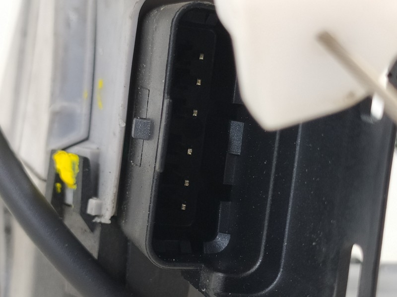 Recambio de cerradura puerta trasera izquierda para citroën c5 station wagon millenium referencia OEM IAM 006187 A04987 2424M077