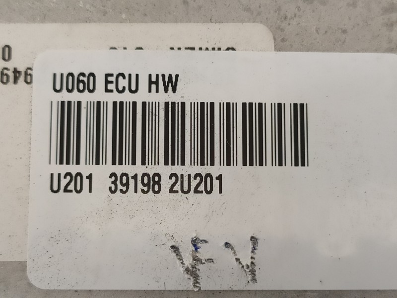 Recambio de centralita motor uce para kia ceed business referencia OEM IAM 391002U206 391012U240 391982U201
