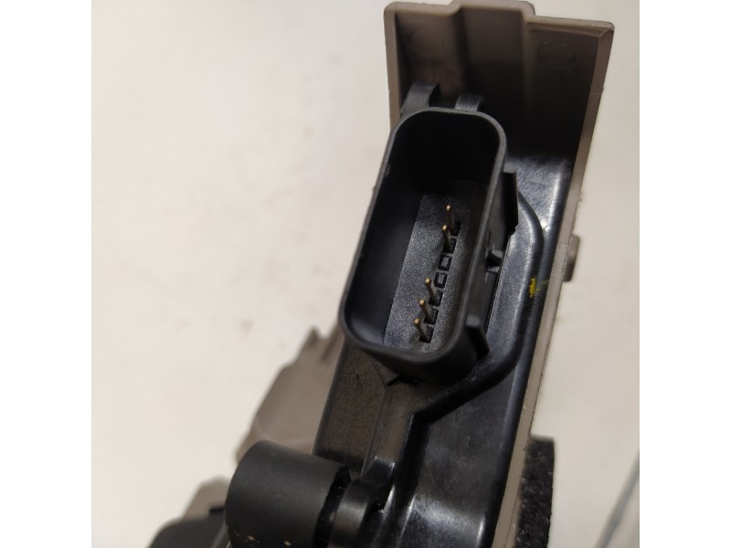 Recambio de cerradura puerta delantera derecha para kia ceed business referencia OEM IAM 81320J7000  