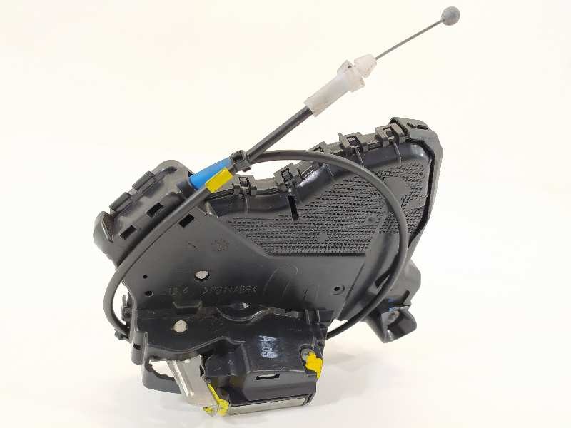 Recambio de cerradura puerta delantera izquierda para toyota auris luna+ referencia OEM IAM A046693  