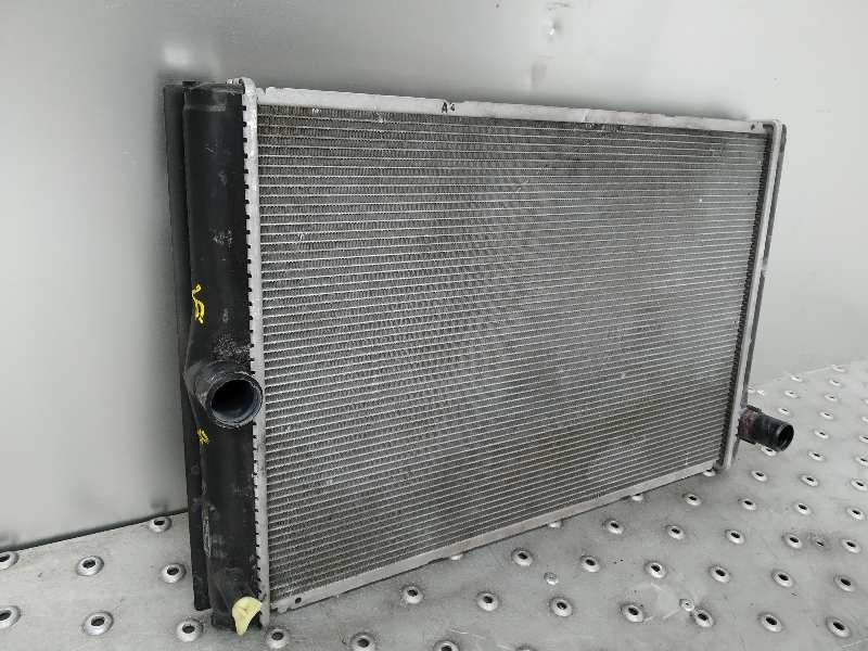 Recambio de radiador agua para toyota auris luna+ referencia OEM IAM 4221343070  