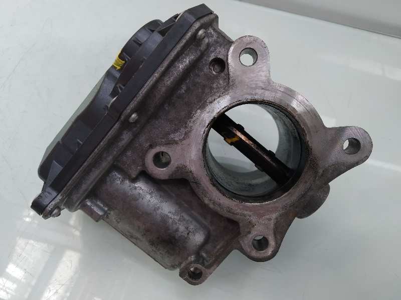 Recambio de caja mariposa para toyota auris luna+ referencia OEM IAM 261000N030  