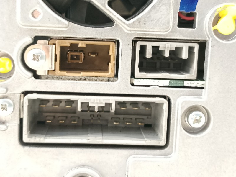 Recambio de sistema navegacion gps para citroën c-crosser xtr referencia OEM IAM 8750A139 8750A090 