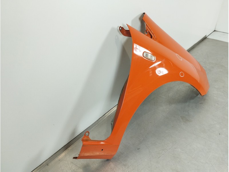 Recambio de aleta delantera derecha para fiat grande punto (199) 1.9 8v multijet sport referencia OEM IAM 0051901102  