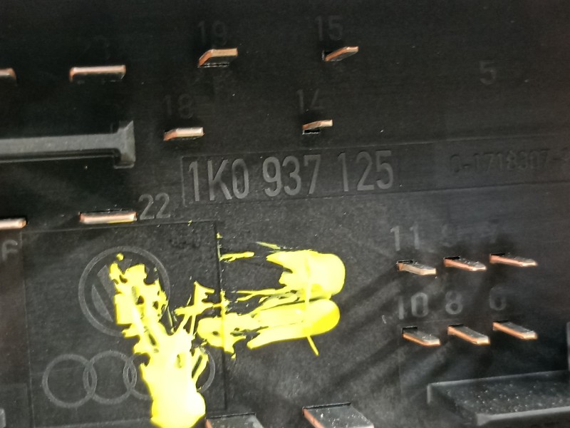 Recambio de caja reles / fusibles para audi a3 (8p) 2.0 tdi ambiente referencia OEM IAM 1K0937125  