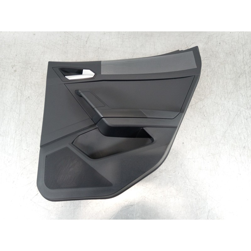 Recambio de guarnecido puerta trasera derecha para seat arona xperience referencia OEM IAM 6F0867116  