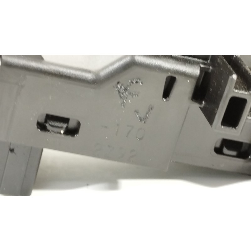 Recambio de mando elevalunas trasero derecho para toyota c-hr ax1t(eu,m)/zyx10(h)/zyx10l-ahxgbw(3a) referencia OEM IAM 84810F403