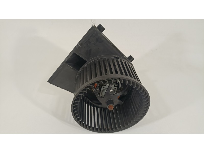 Recambio de ventilador calefaccion para volkswagen new beetle cabriolet (1y7) 1.9 tdi referencia OEM IAM H35657880E  