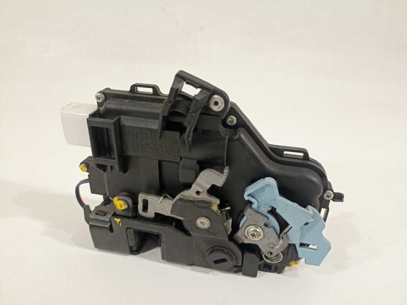 Recambio de cerradura puerta trasera derecha para volkswagen touran (1t3) advance referencia OEM IAM 7L0839016J  