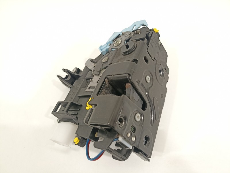 Recambio de cerradura puerta trasera derecha para volkswagen touran (1t3) advance referencia OEM IAM 7L0839016J  