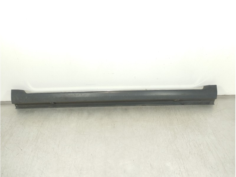 Recambio de faldon lateral para citroën c-crosser xtr referencia OEM IAM 6512A137  