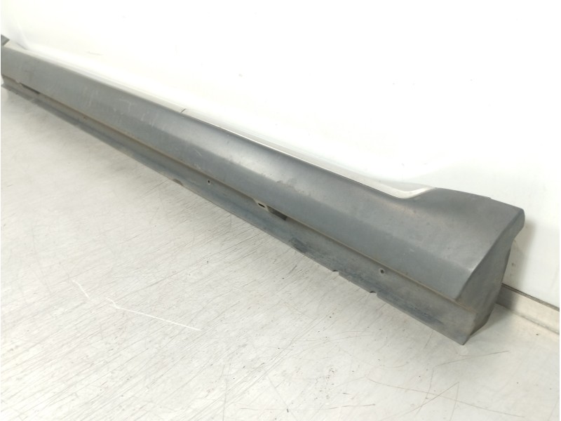 Recambio de faldon lateral para citroën c-crosser xtr referencia OEM IAM 6512A137  