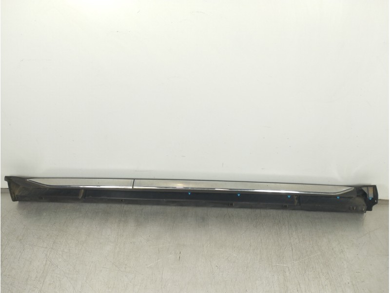 Recambio de faldon lateral para citroën c-crosser xtr referencia OEM IAM 6512A137  