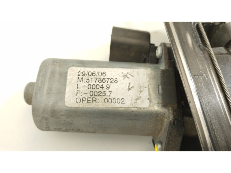 Recambio de elevalunas delantero derecho para fiat grande punto (199) 1.9 8v multijet sport referencia OEM IAM 51786728  